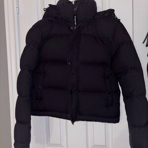 Aritzia Black Super Puff Shorty Jacket